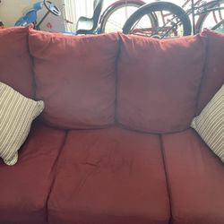 RED SOFA 