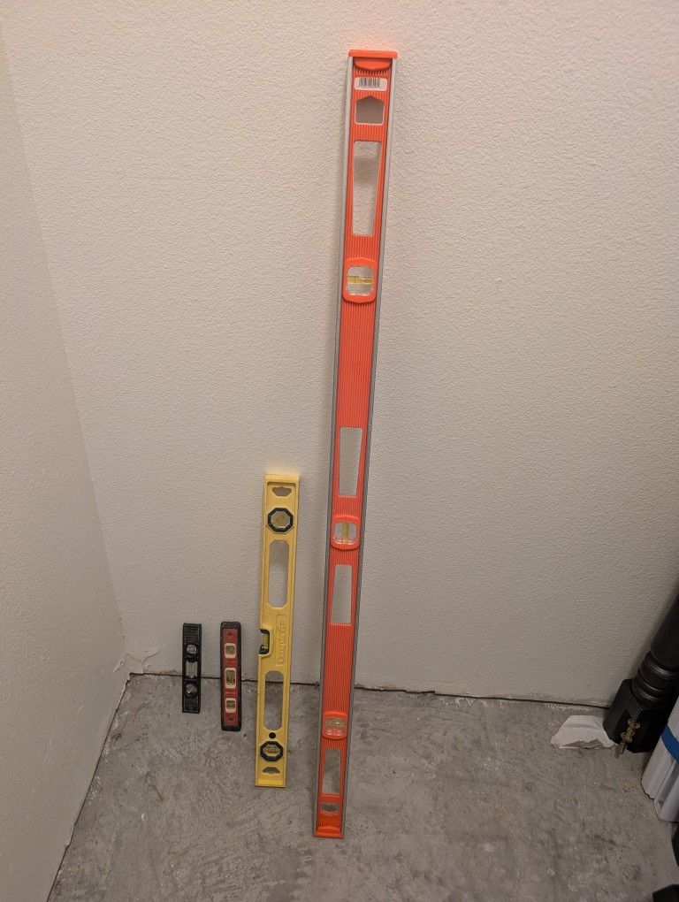Level 4 Set 48" 24" And Two Small Ones