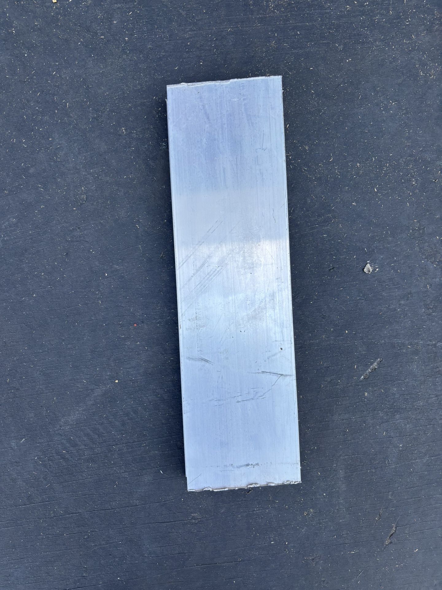 Bases for pallets M&R