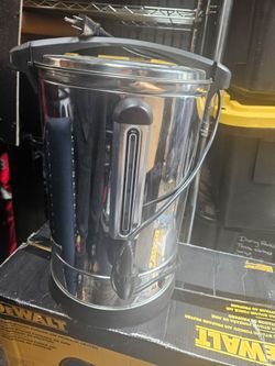 Zulay commercial 100 cup Urn