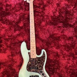 American Performer Jazz Bass 