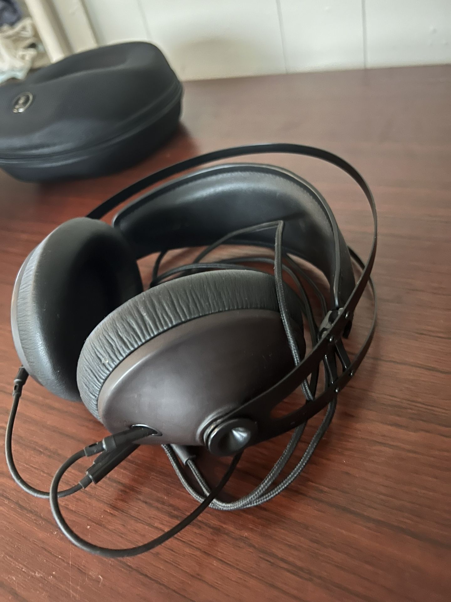 Meze 99 Noir Headphones