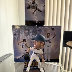 Clayton Kershaw 3000k Bobblehead