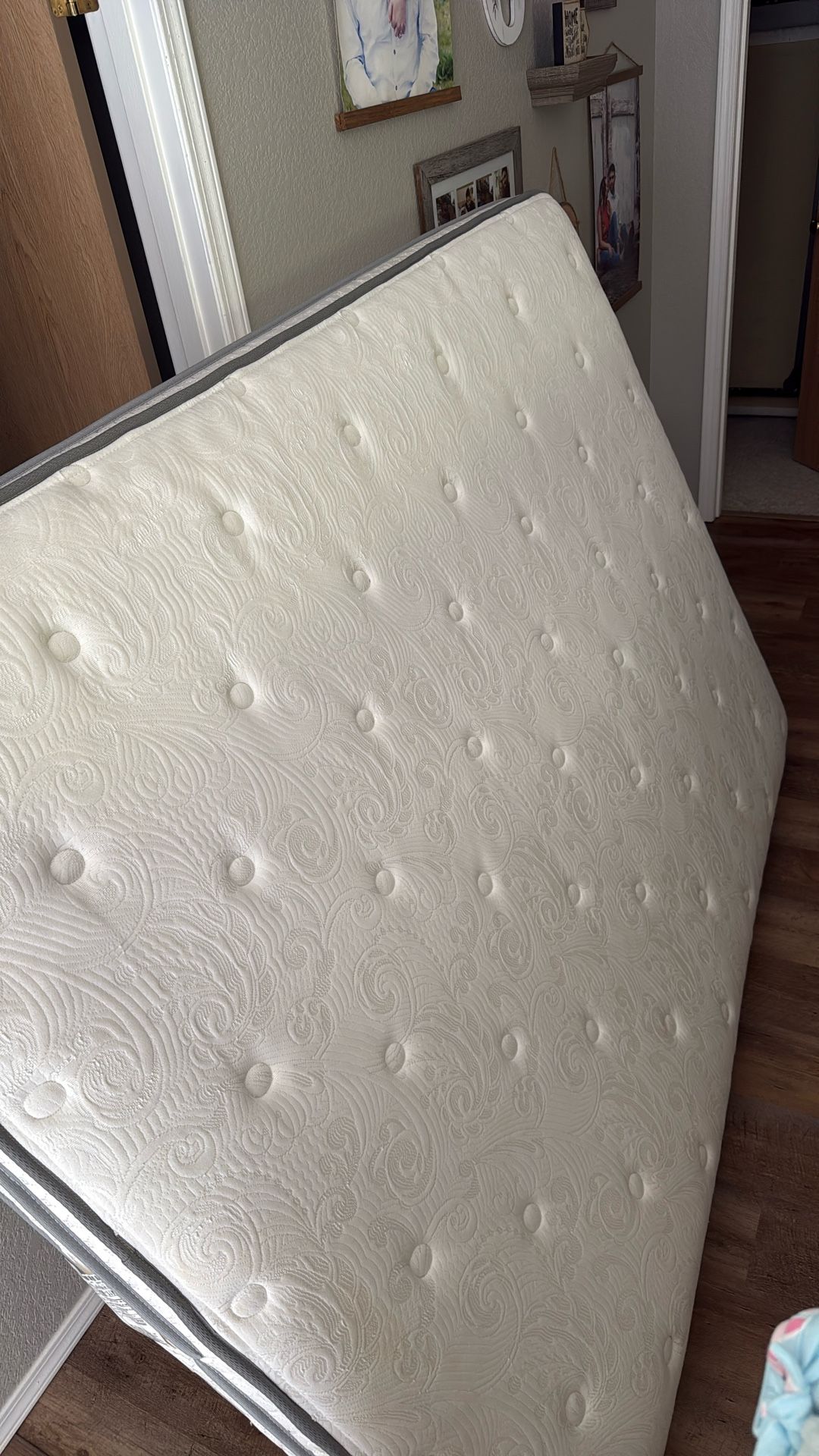 Queen Size Serta Mattress With Box Spring And Bed frame