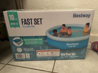 Round Inflatable Ring Top Pool w Pump & Filter