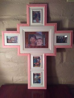 Cross picture frame