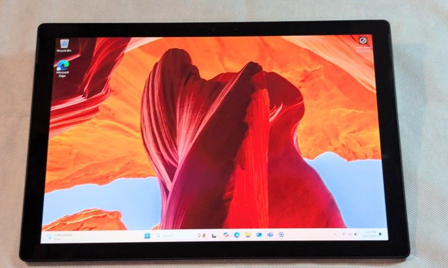 VERY NICE BLACK MICROSOFT SURFACE PRO 6 WINDOWS  TABLET i5 Processor 