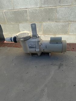 Pentair WhisperFlo 2 HP High Performance Dual/Single-Phase Pool Pump (208-240V) Description: Up for sale is a Pentair WhisperFlo 2 Horsepower high-per