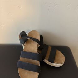 platform sandals 