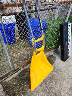 True Temper Snow Boss shovel
