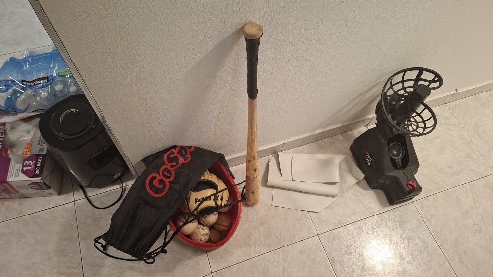 Complete Baseball Training Set – Bat, Glove, Balls, Bases, Pitching Machine & Strike Zone