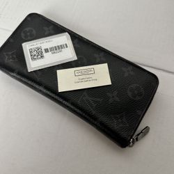 Authentic Louis Vuitton Monogram Wallet 