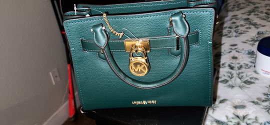 Micheal kors purse