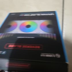 Type: 140mm Reverse Blade ARGB fan designed for intake while showing the infinity mirror effect.

Design: Features a daisy-chainable design requiring 