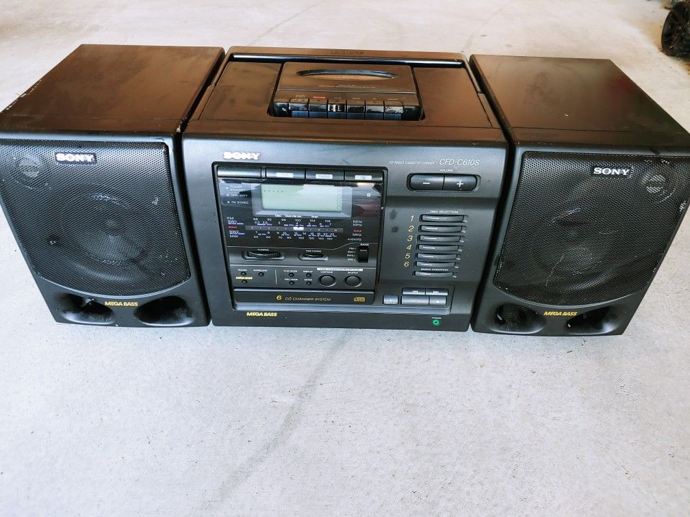 Sony CFD-C610S CD Radio Casette-Corder "Boom Box" @ Remote (General, Collectible, Music)