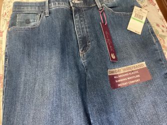 GLORIA VANDERBILT JEANS 