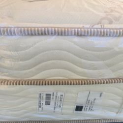 Saatva 14"thick Queen Mattress 