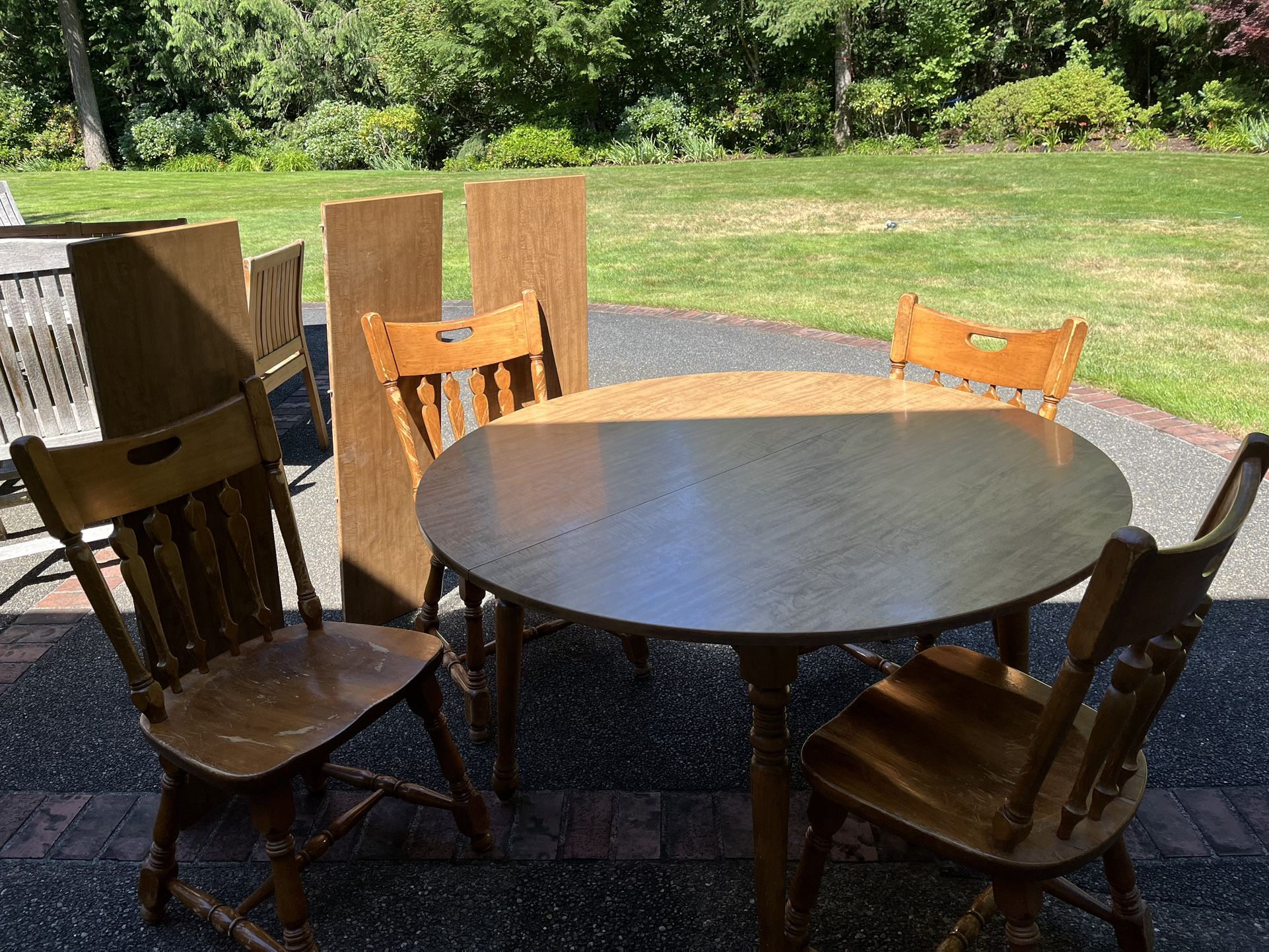 Kitchen Table And Chairs
