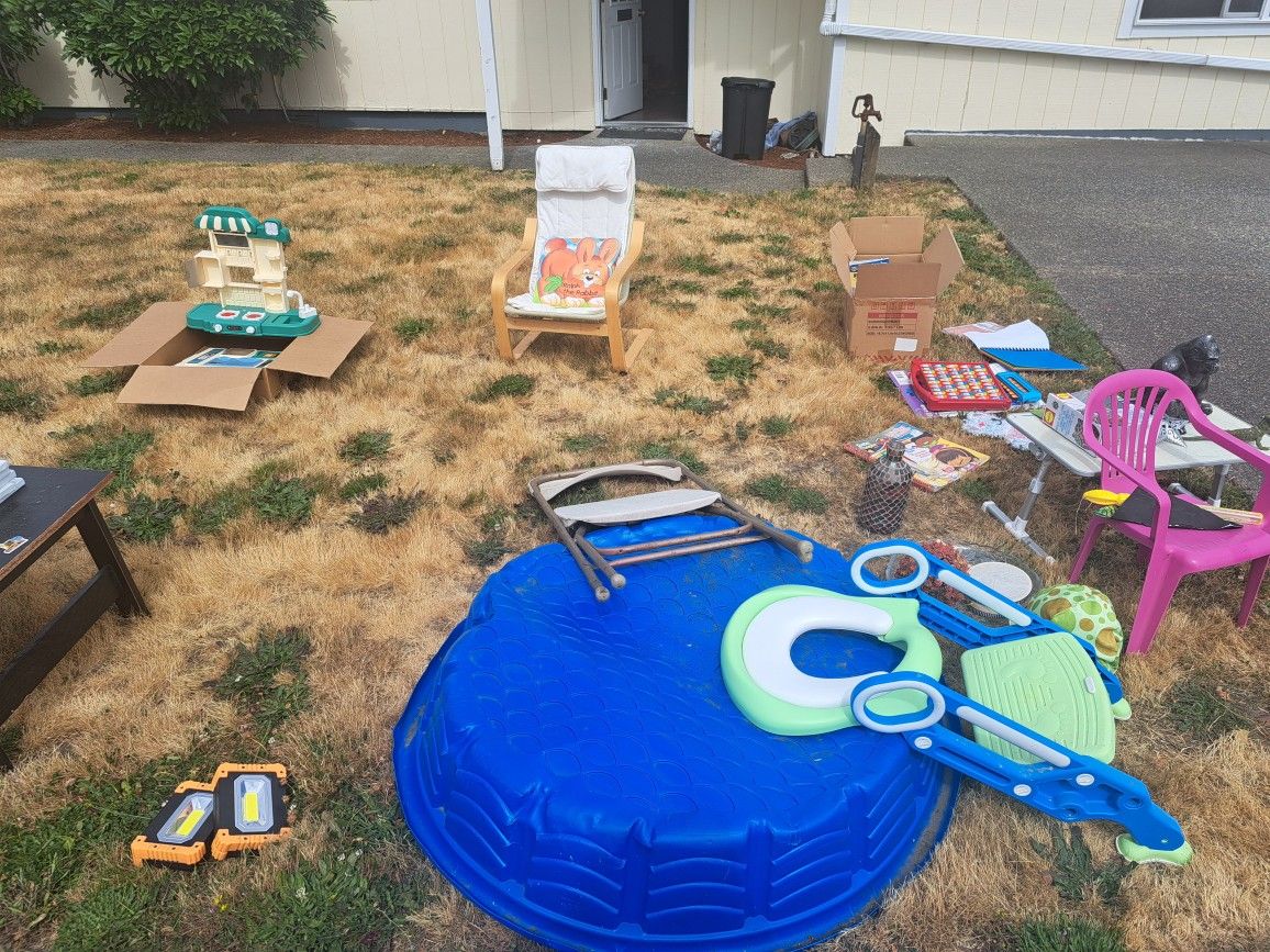 Free Kids Items, Furniture, Kiddie Pool