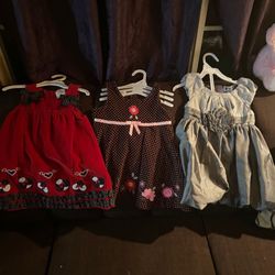 3 Vestidos Por 10 Para 2 Años