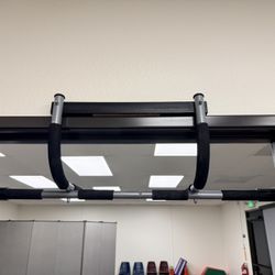 Pull Up Bar 