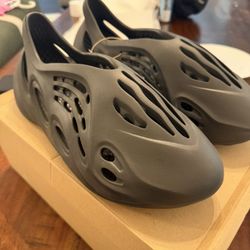 Yeezy Foam Runner Onyx