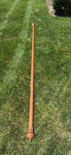 12 fluted foot Curtain Rod By Kirsch with finials