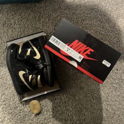 🔥 Air Jordan 1 Retro High OG “Black Metallic Gold” – Size 9 – Deadly Clean! 🔥