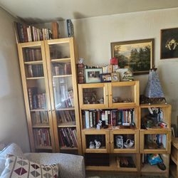 Bookcase/Shelving 