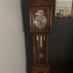 grandmother clock 