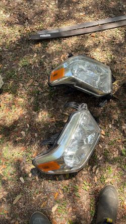Toyota Tundra 2018 Head Lights