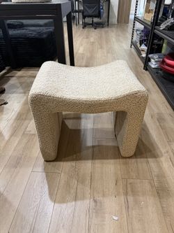 Small Footstool Ottoman, Multi-Functional Modern Foot Stool, Sofa Footrest Extra Seating for Living Room, Entryway, Hallways and Bedrooms, camel