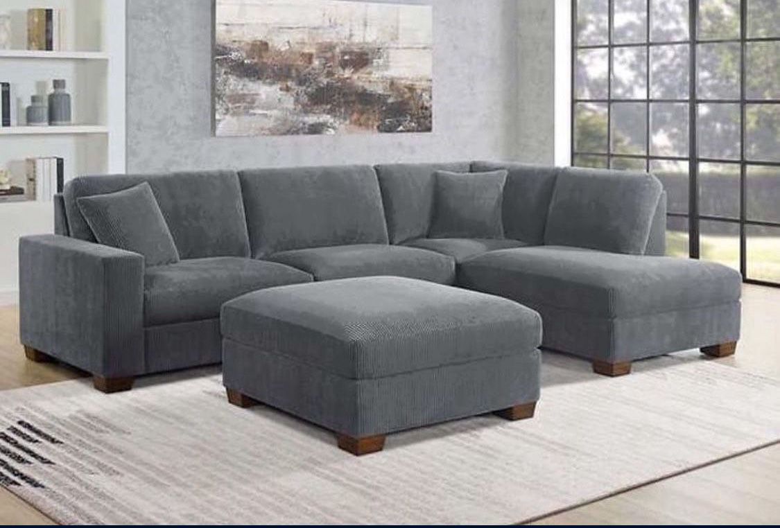 New Thomasville Fabric Sectional with Ottoman 