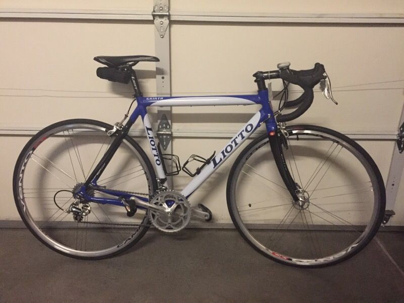 Gino Liotto Road Bike. Handmade Liotto frame, 10 speed, 53cm, mint condition.