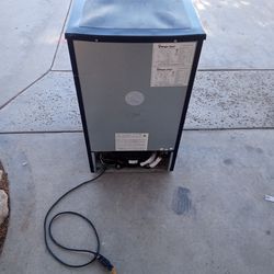 Mini- fridge