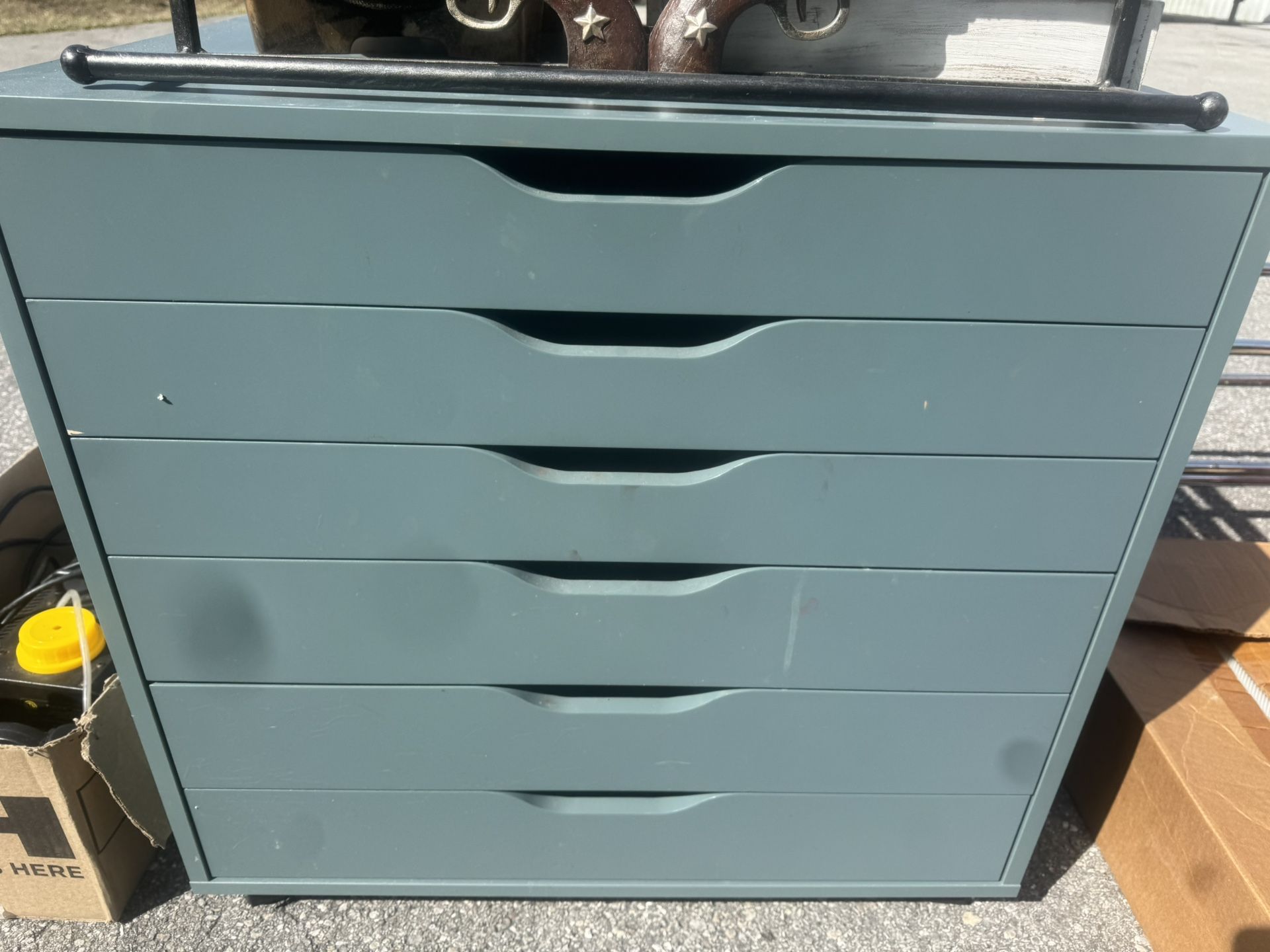 Makeup Vanity Dresser