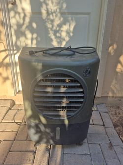 Hessaire
1,300 CFM 2-Speed Portable Evaporative Cooler (Swamp Cooler) for 500 sq. ft. in Green