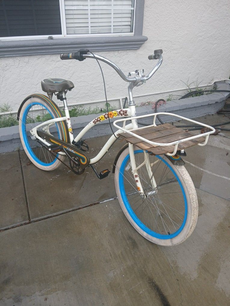 Women's 26" Electra Surf Sand 3 Speed Beach Cruiser