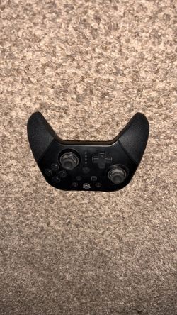 Black Wireless Game Controller