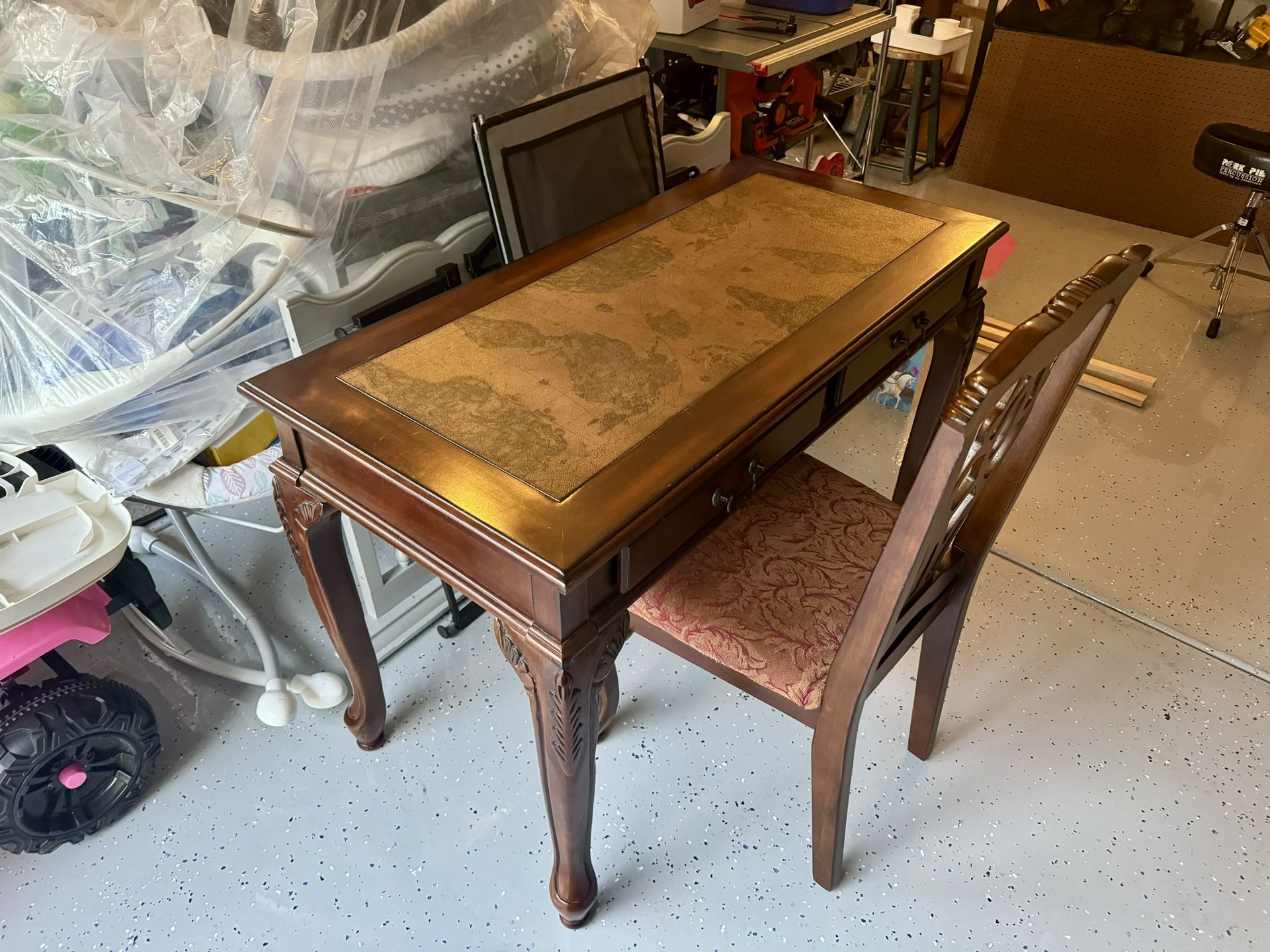 Old Map Antique Wooden Desk And Chair Set With Cabriole Legs Support