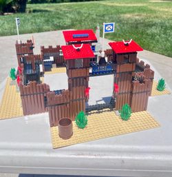 Lego Systems 6769 Fort Legoredo
