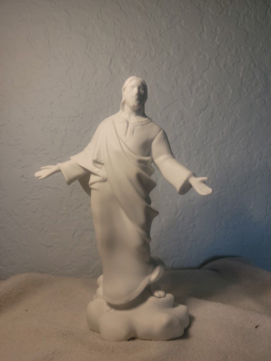 Porcelain Jesus Statue 9in Tall 