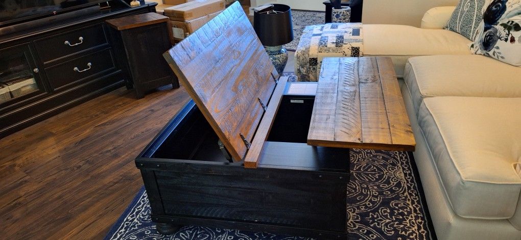 Ashley Farmhouse Lift Coffee Table & Matching Chairside End Table