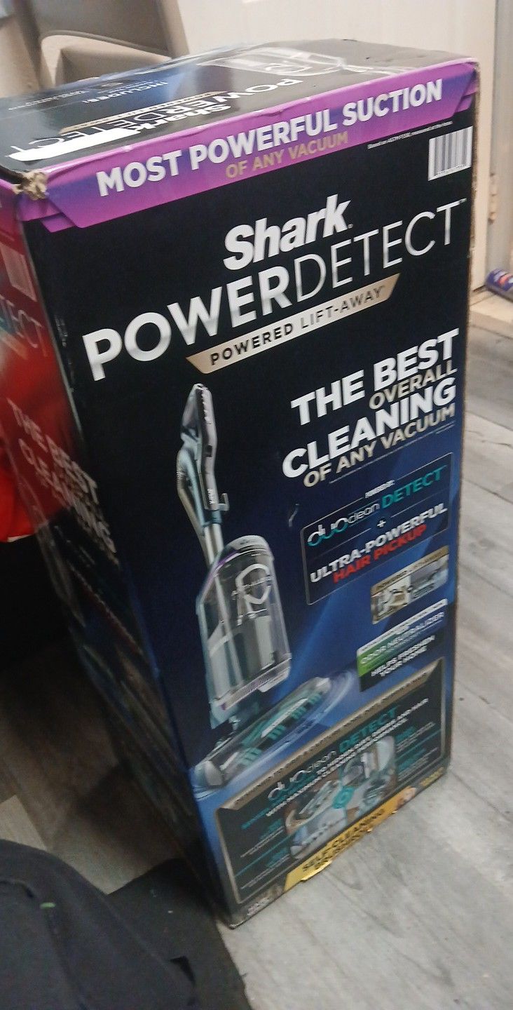 Shark Powerdetect Powered Lift Away
