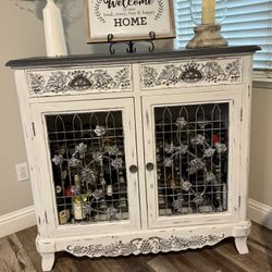 Wine Cabinet 