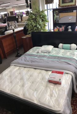 Queen bedroom set