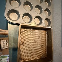 Cooking pans/ muffin tray