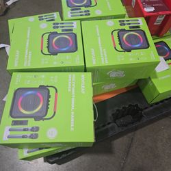 Karaoke Speakers 40 In Stock with radio