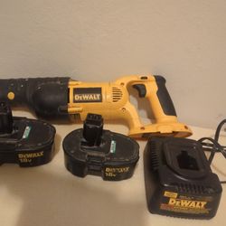DeWalt 18 Volt Sawzall With Extra Battery And Charger