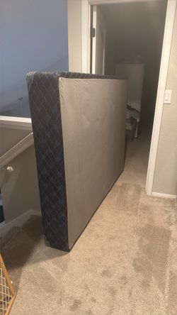 Full size box spring
